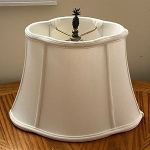 Beautiful Pineapple Shade Clip-On Scalloped Bell Lampshade White / Light Cream